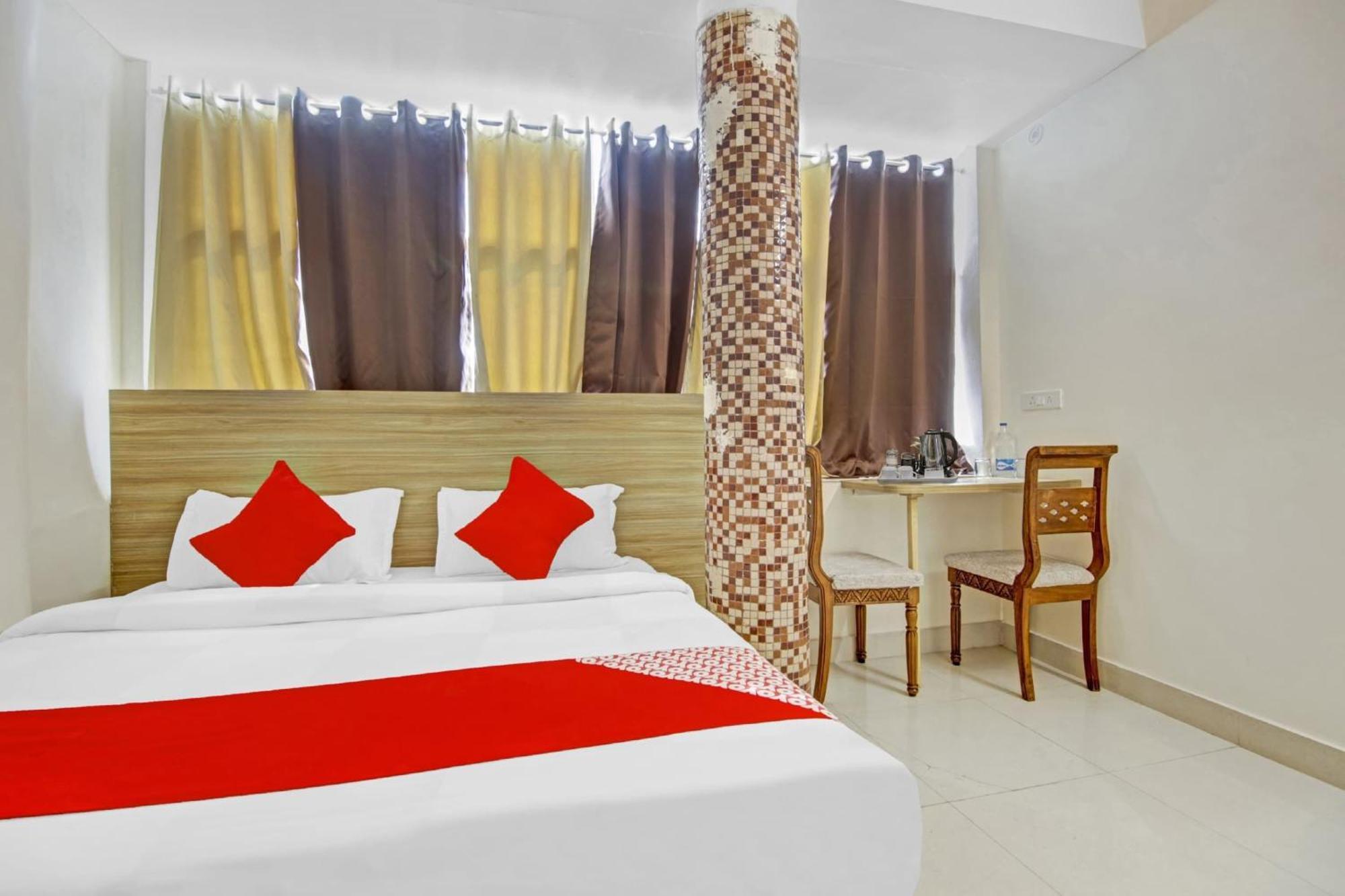 Oyo Flagship 80772 Hotel The Grand Rdc Газиабад Экстерьер фото