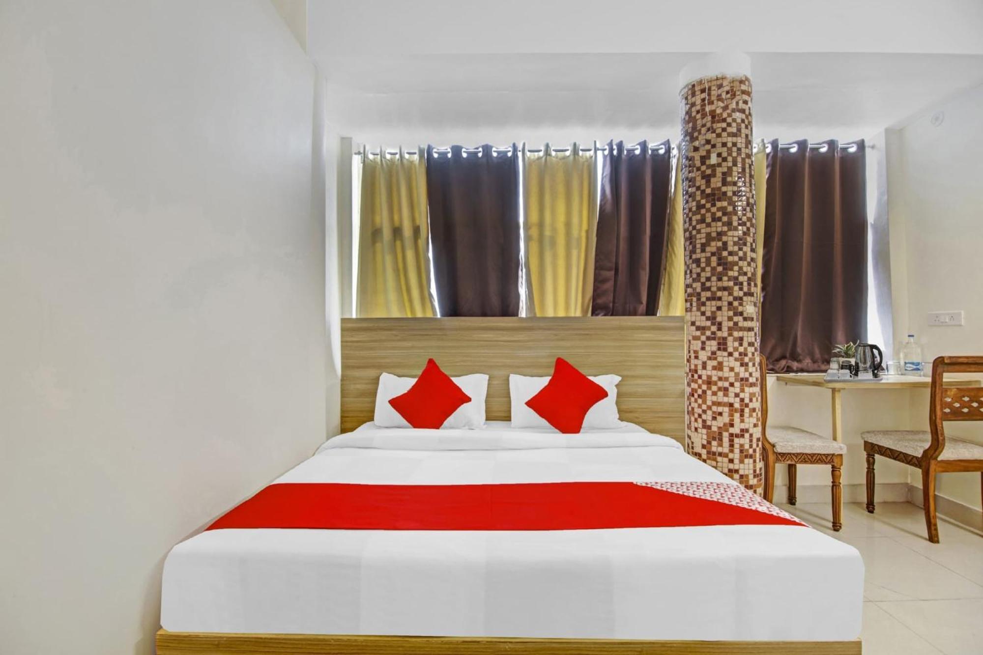 Oyo Flagship 80772 Hotel The Grand Rdc Газиабад Экстерьер фото