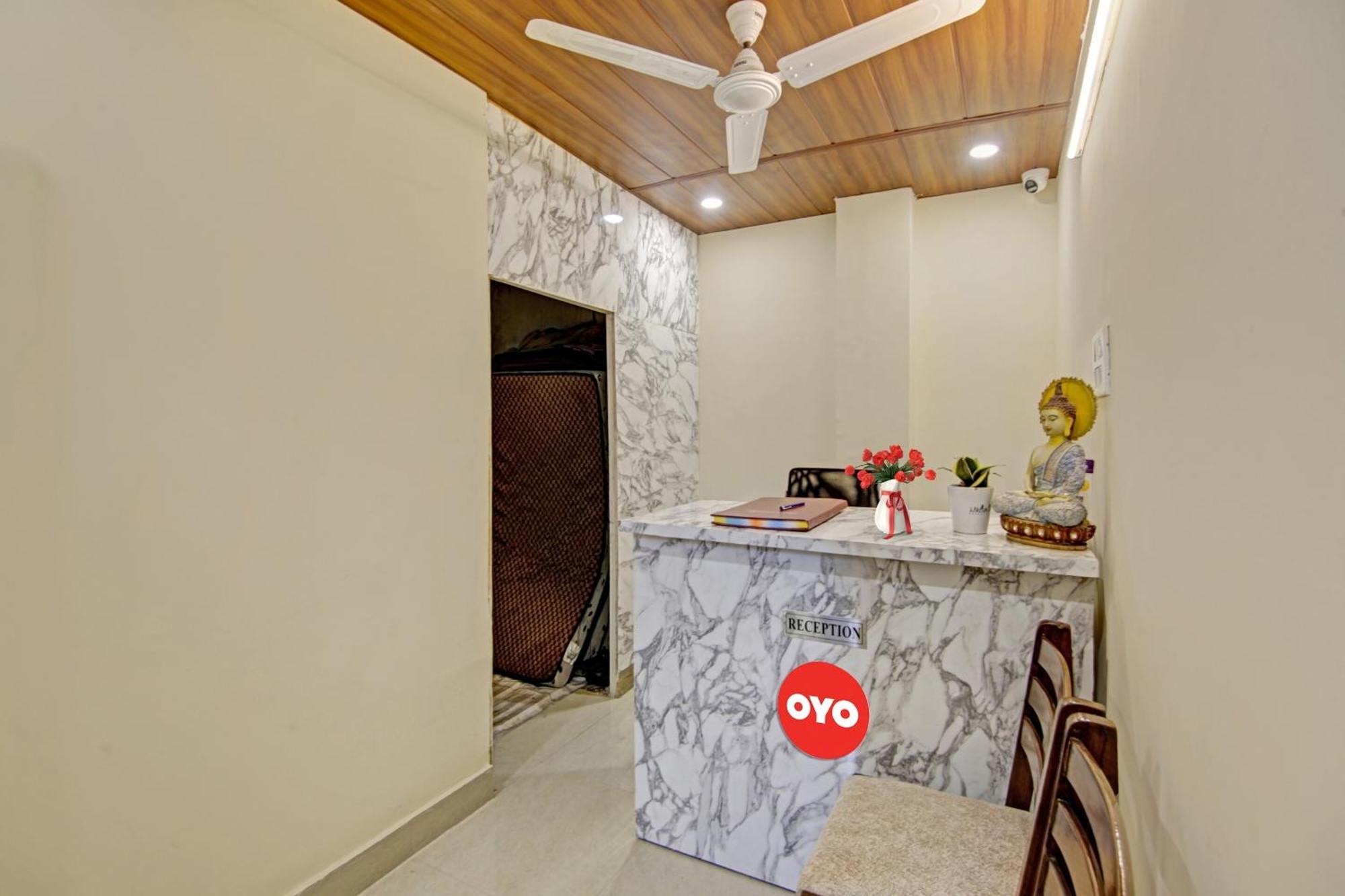 Oyo Flagship 80772 Hotel The Grand Rdc Газиабад Экстерьер фото