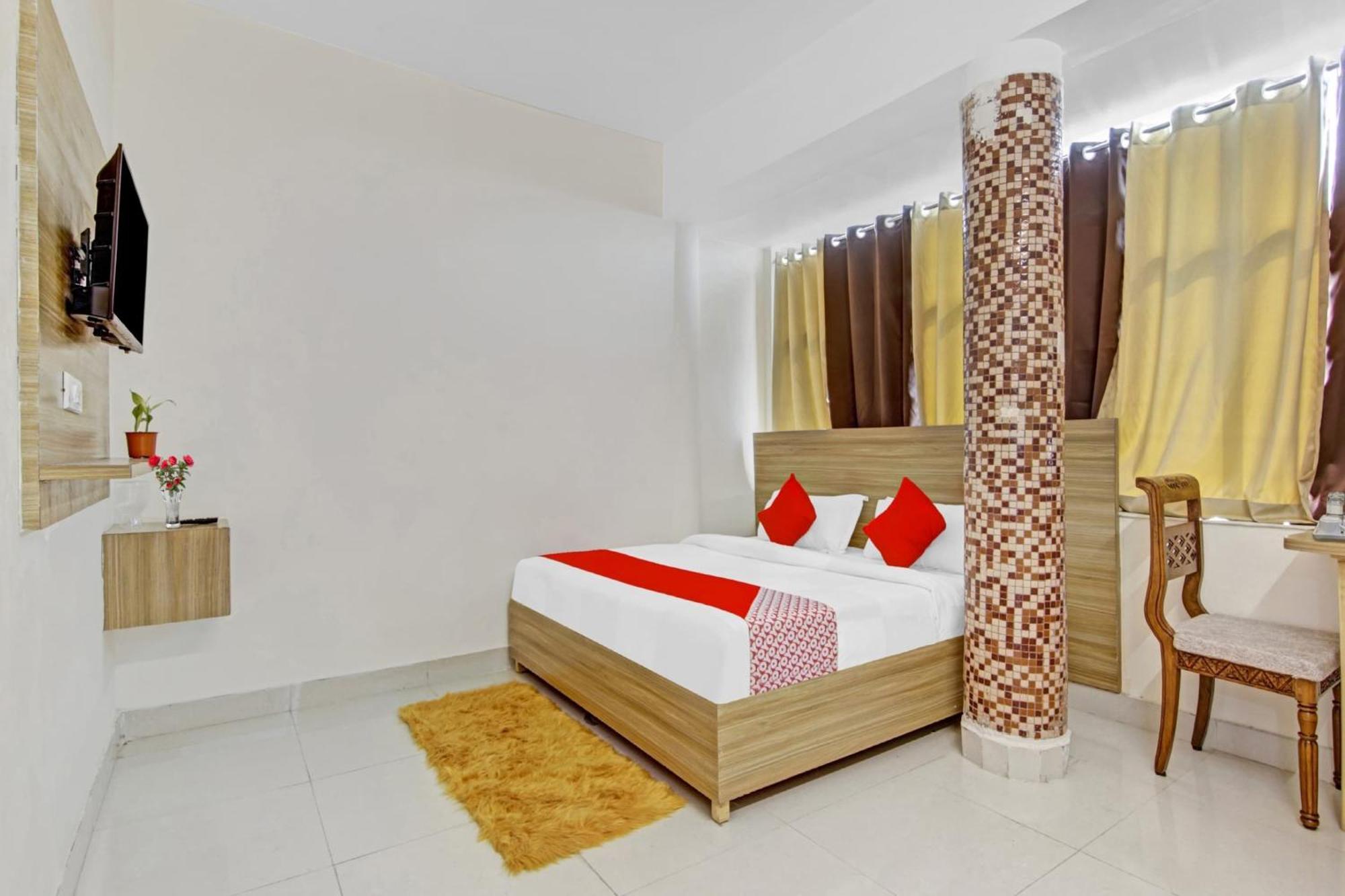 Oyo Flagship 80772 Hotel The Grand Rdc Газиабад Экстерьер фото