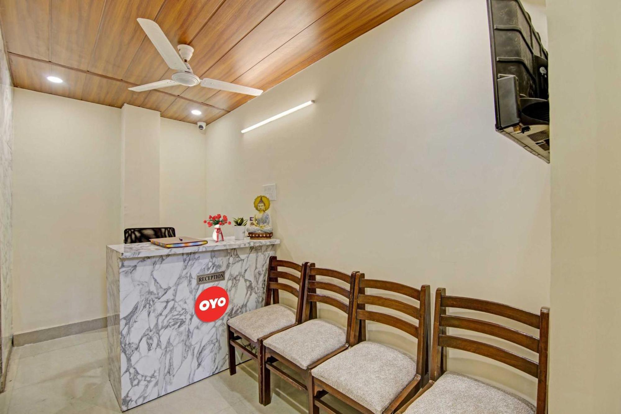 Oyo Flagship 80772 Hotel The Grand Rdc Газиабад Экстерьер фото